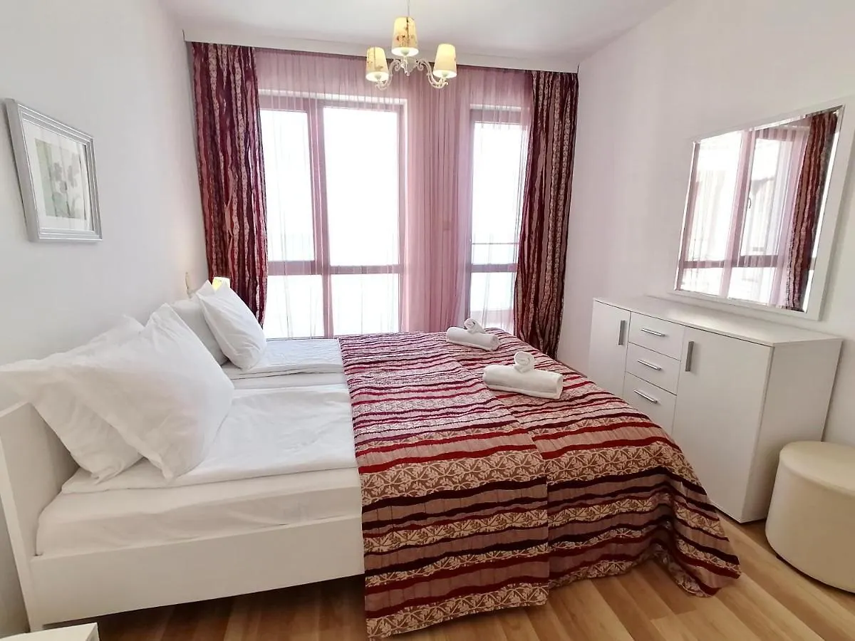Cabacum Plaza Beach Apartments - High-Speed Wifi Golden Sands Bulgaria
