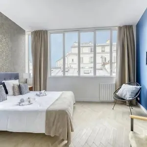 sacre-coeur-modern-and-stylish-3bd-with-sauna.fr-paris.fr/