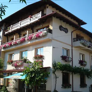 pri-ani-guest-house.hotels-bansko.info/