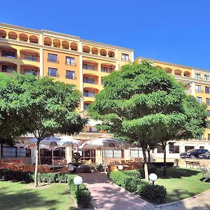 Apartahotel Paradise Park, Golden Sands